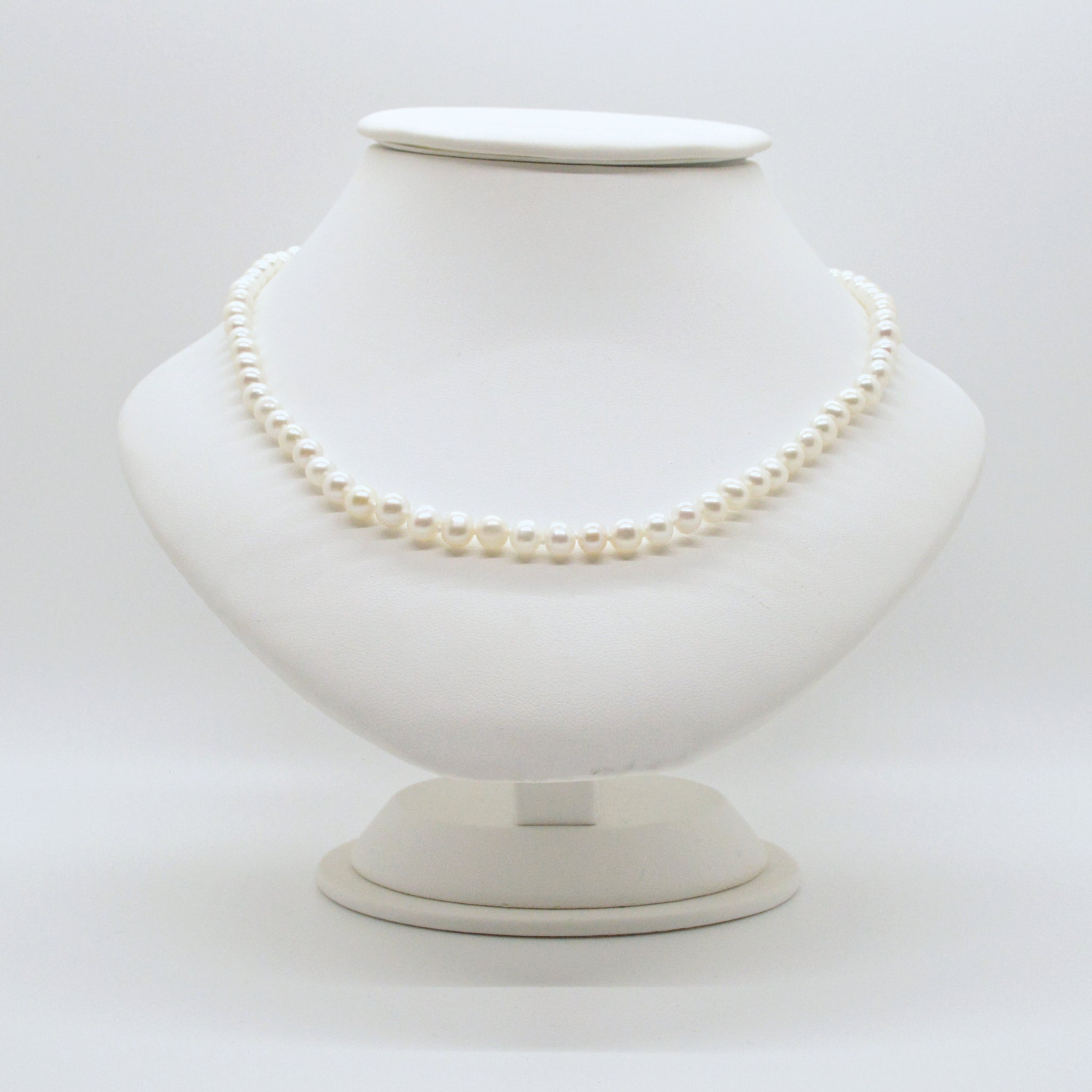 Collier de perles 145 (16-18")