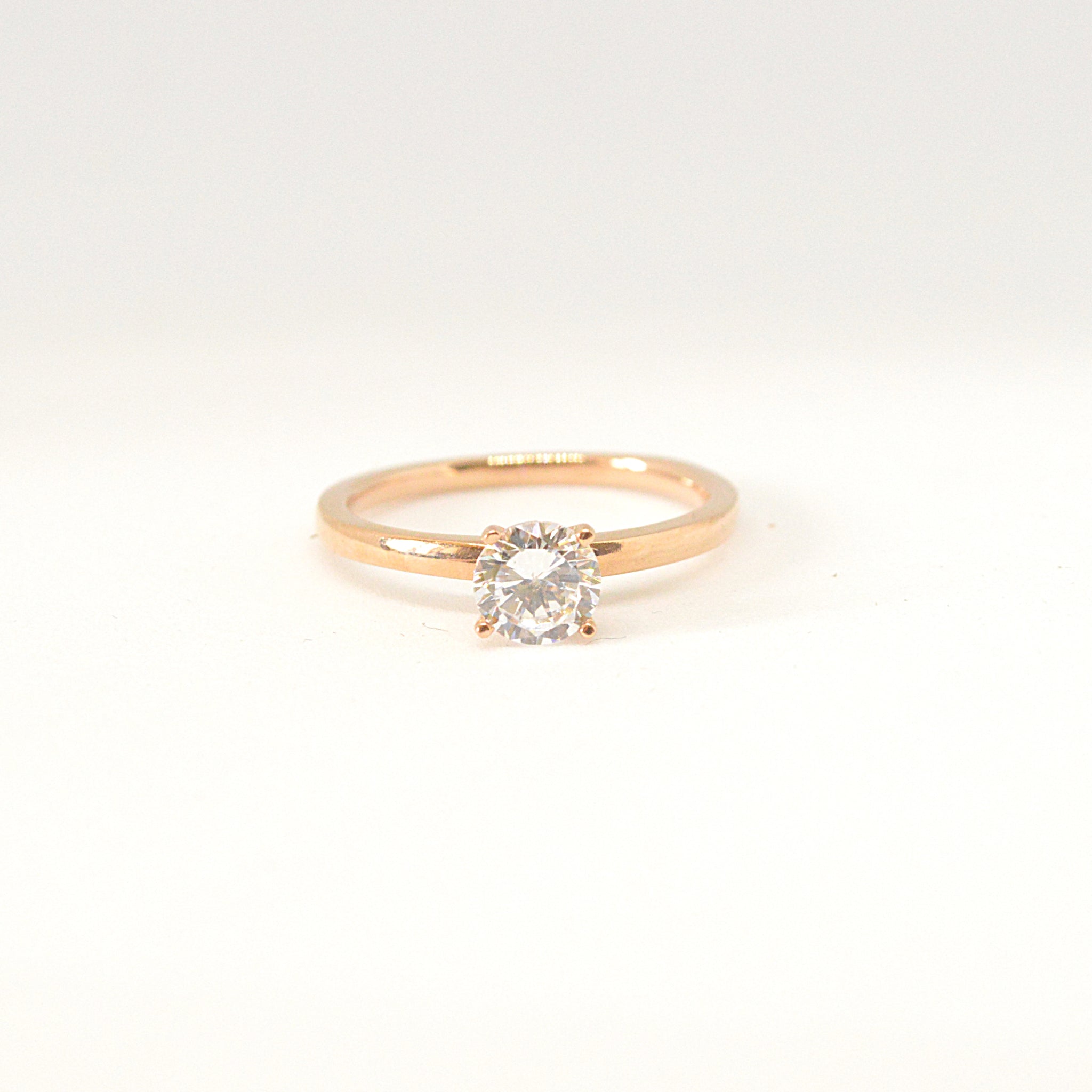 Bague solitaire or rose R071